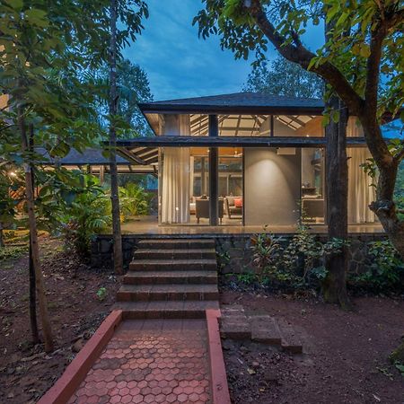 Saffronstays The Glasshouse, Panchgani - Beautiful Glass Villa For Couples Екстер'єр фото