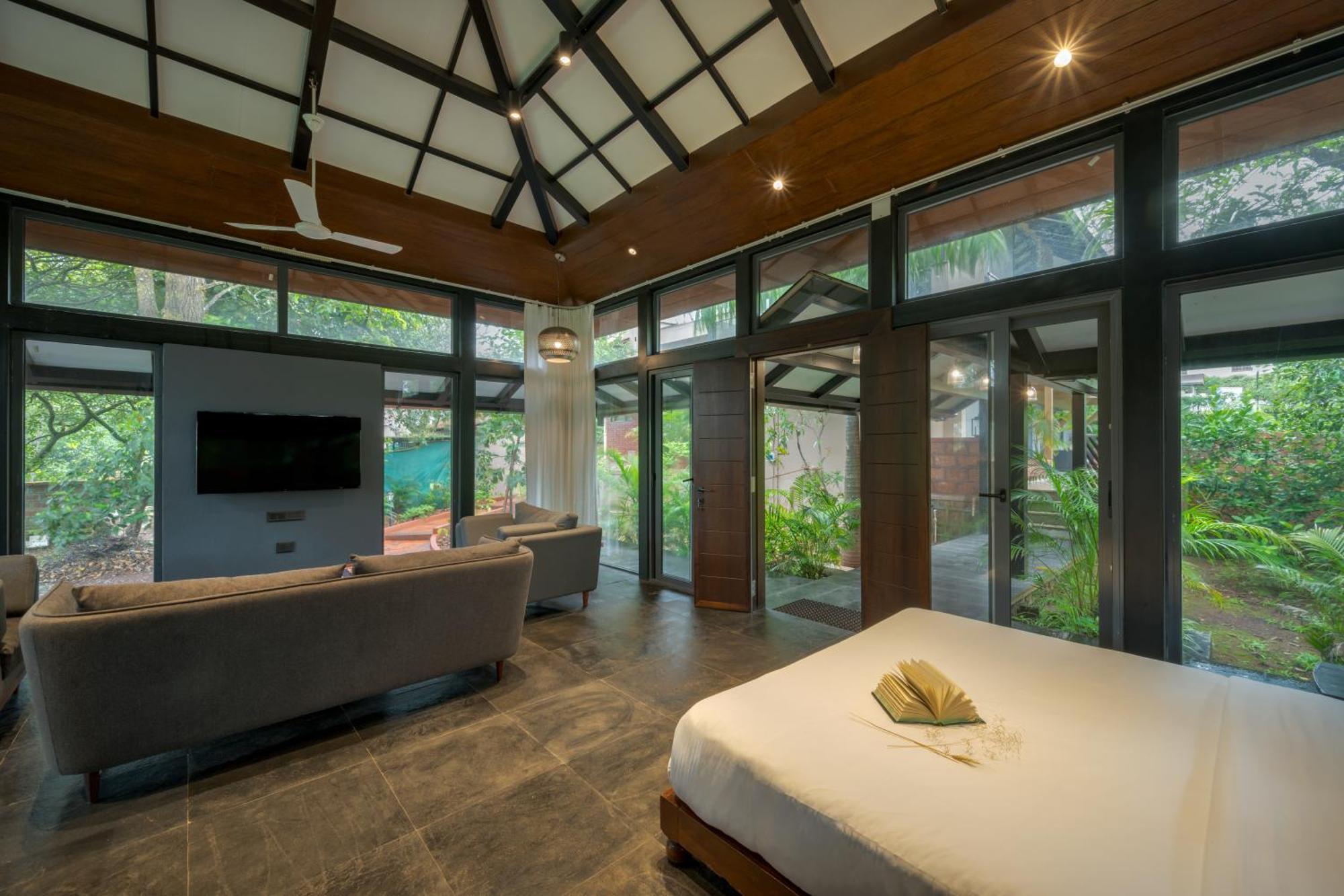 Saffronstays The Glasshouse, Panchgani - Beautiful Glass Villa For Couples Екстер'єр фото